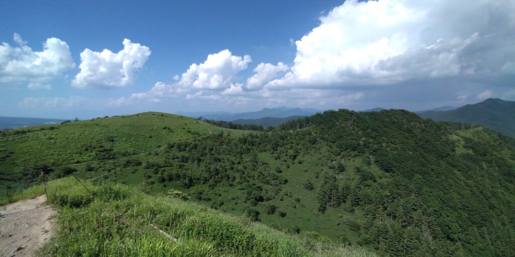 14時56分飯盛山登山道